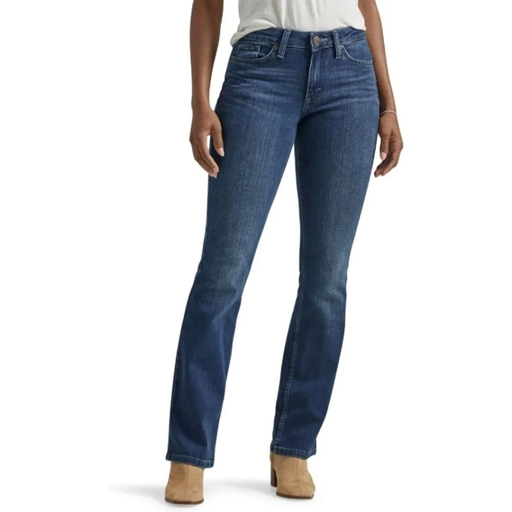 Lee Women's Legendary Mid Rise Bootcut Jean Plus Size 18 - Picture 1 of 6